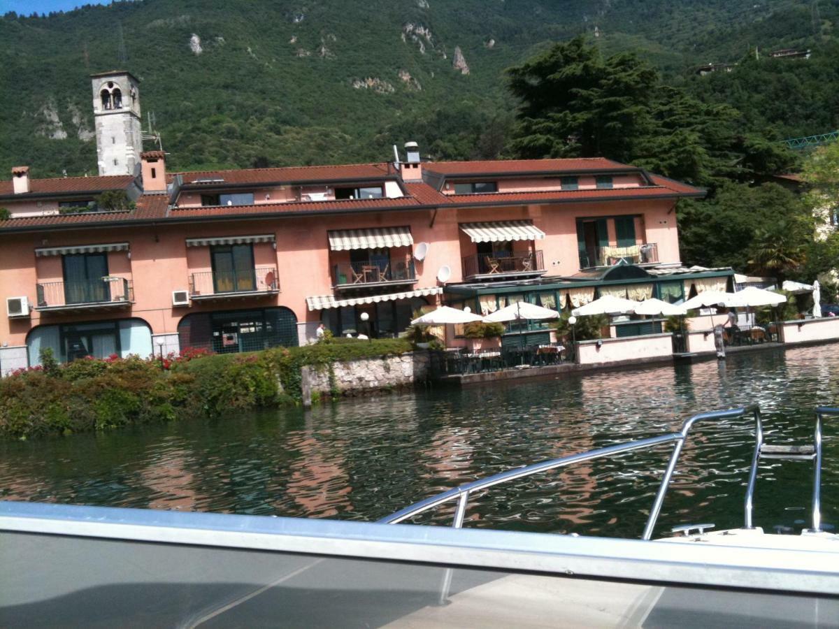 Blue Lake Lovere Exterior photo